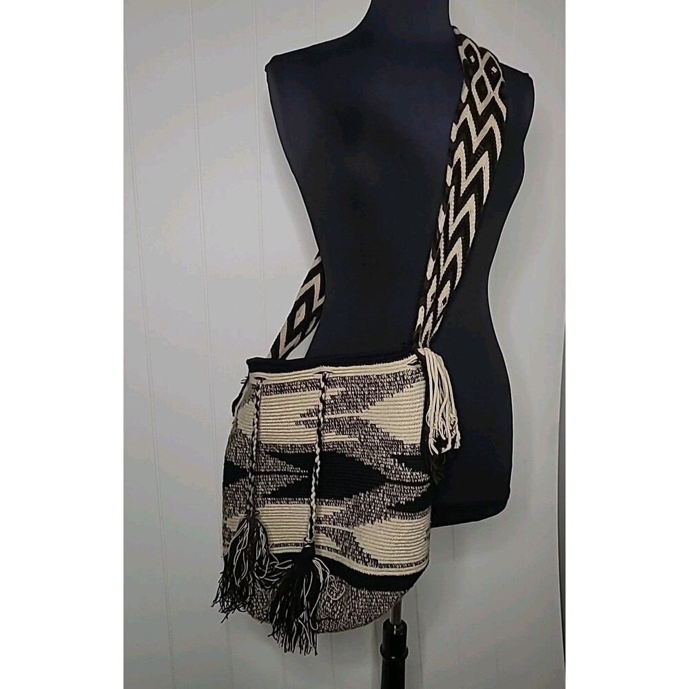 Colombian Wayuu Mochila Crochet Fringe Drawstring Bucket Crossbody Bag Fall - Picture 1 of 9